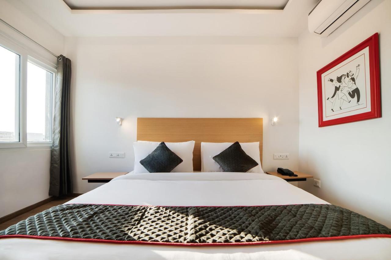 Hotel Townhouse Ss Aero Prime Shamshabad Exterior foto