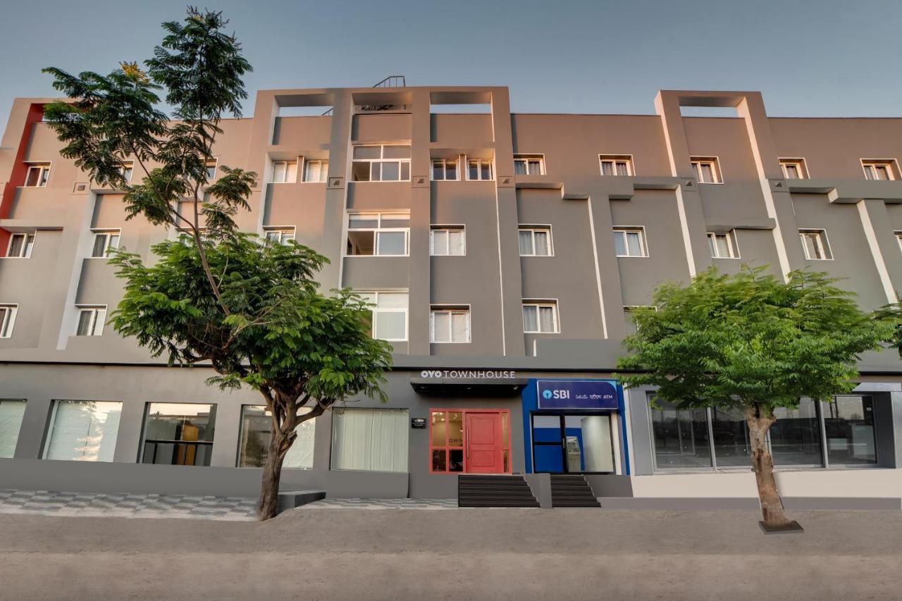 Hotel Townhouse Ss Aero Prime Shamshabad Exterior foto