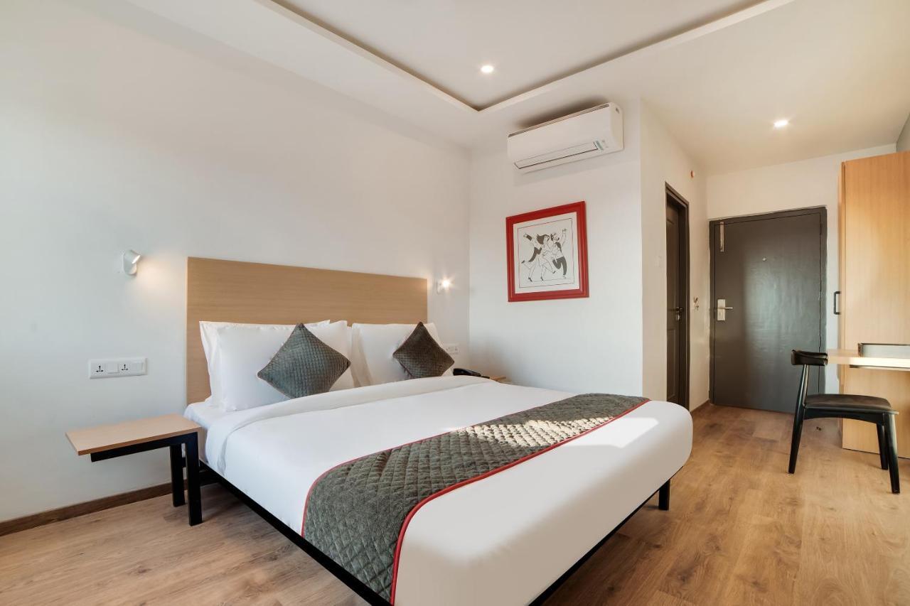 Hotel Townhouse Ss Aero Prime Shamshabad Exterior foto