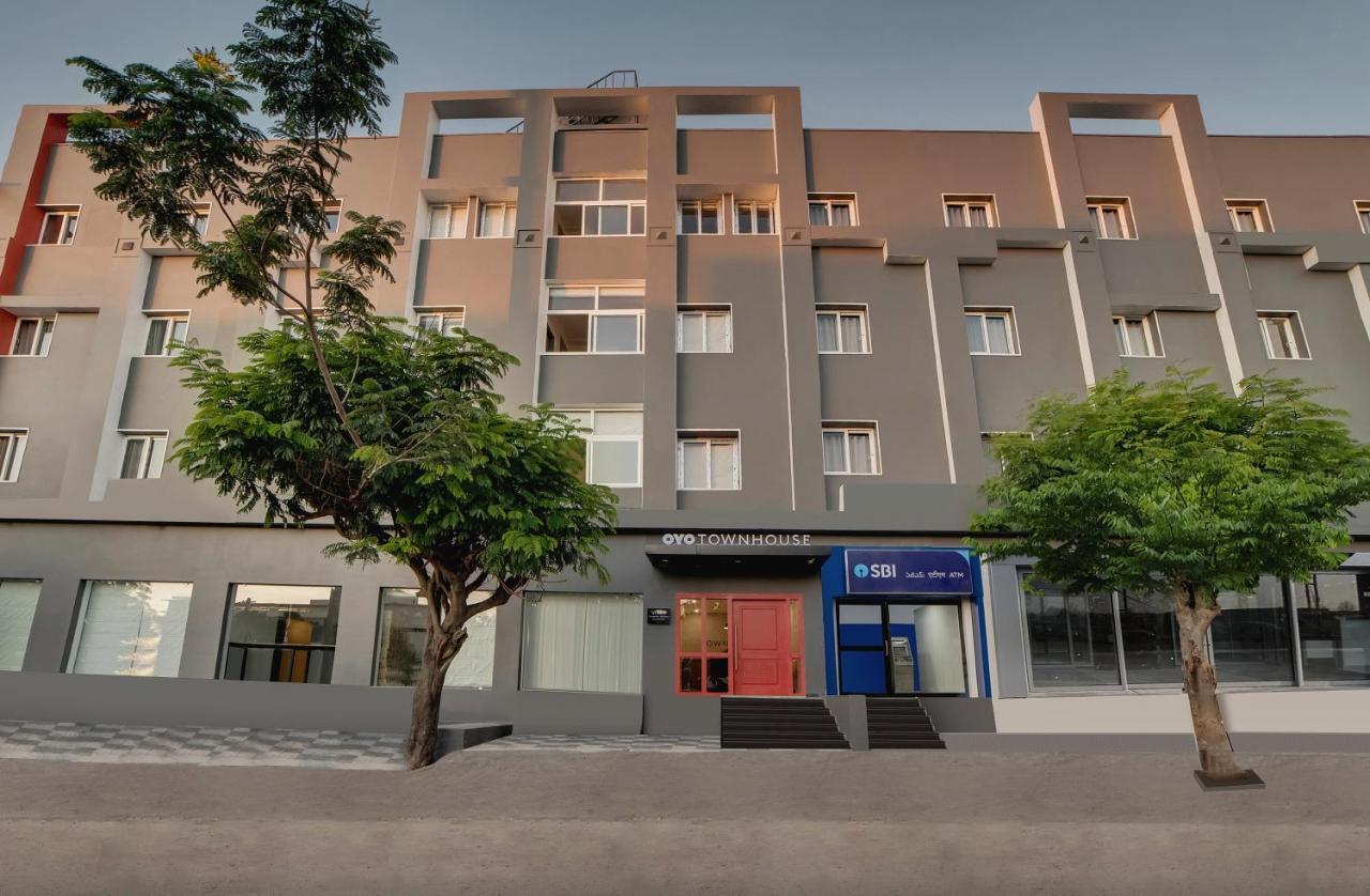 Hotel Townhouse Ss Aero Prime Shamshabad Exterior foto